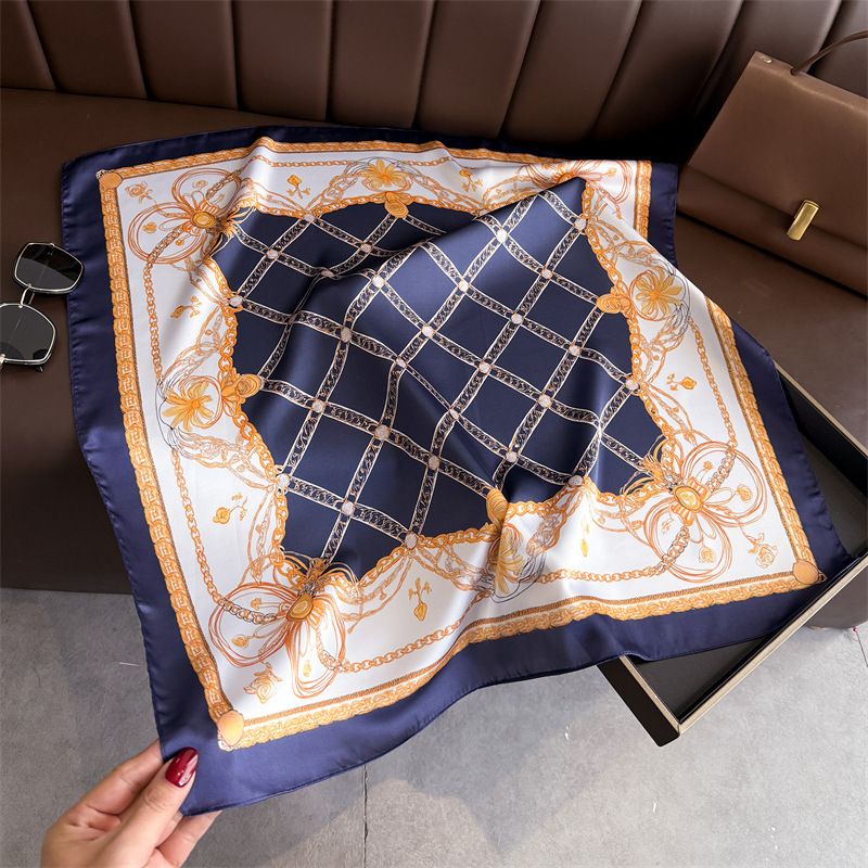 Blue Classic Chain Print Squar - огляд і ціна Ascot Neck Scarf